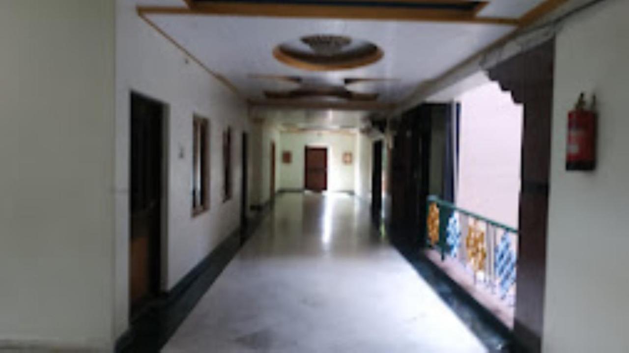 Hotel Mahayana Bodh Gaya Εξωτερικό φωτογραφία